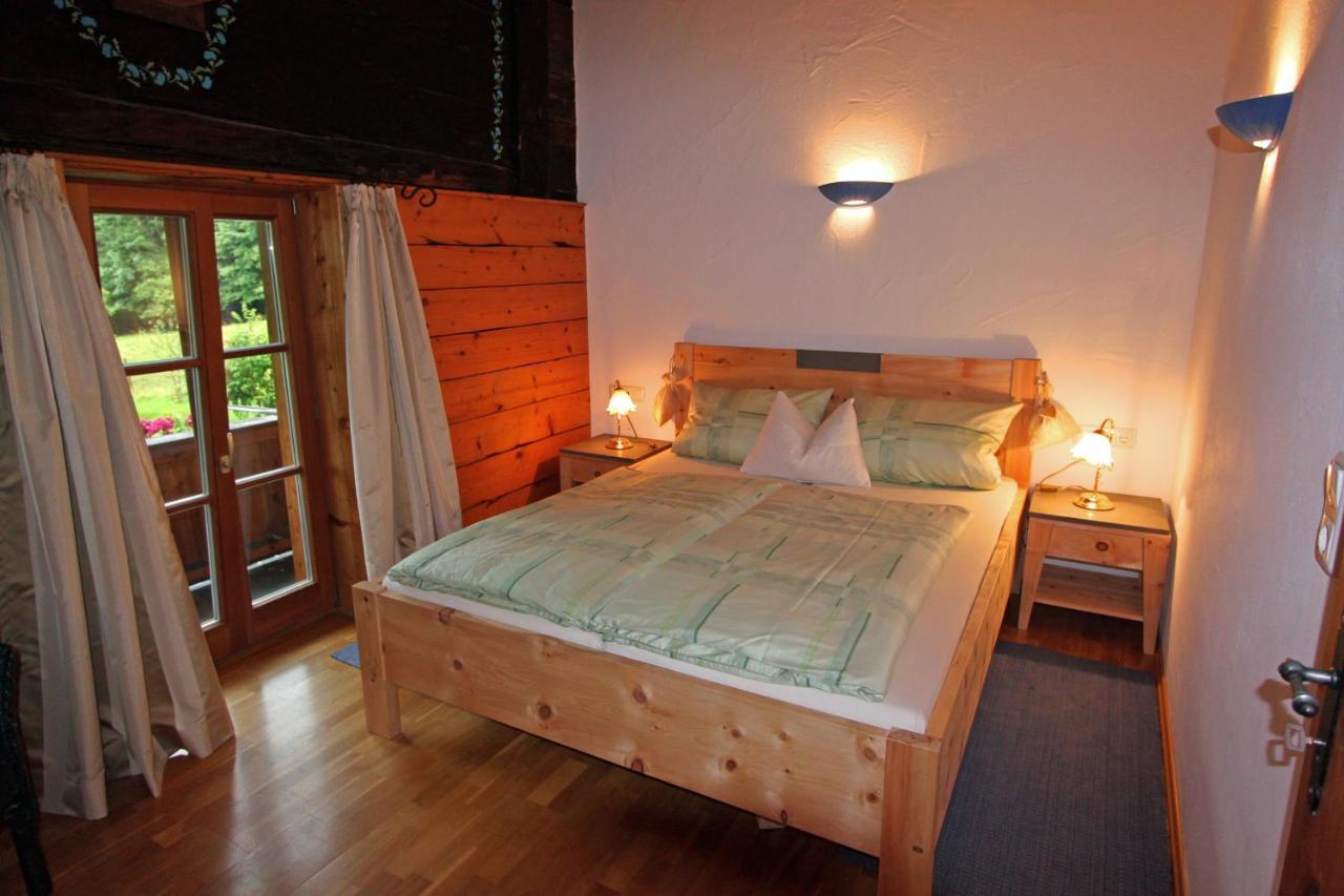 Ferienwohnungen Haus Waldwinkel Ашау им Кимгау Екстериор снимка