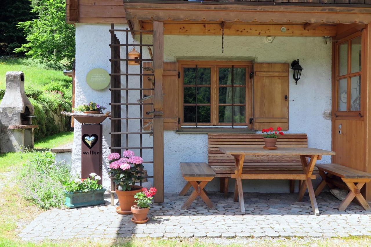 Ferienwohnungen Haus Waldwinkel Ашау им Кимгау Екстериор снимка